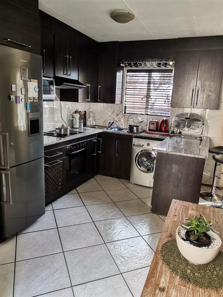 Simplex For Rent in Country View, Midrand